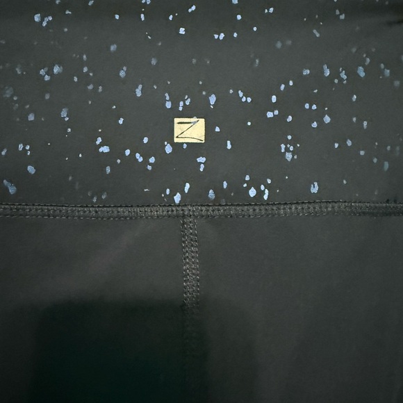 Z by Zobha Navy Blue With Blue Metallic Design Accent Leggings Size Large - Picture 3 of 5